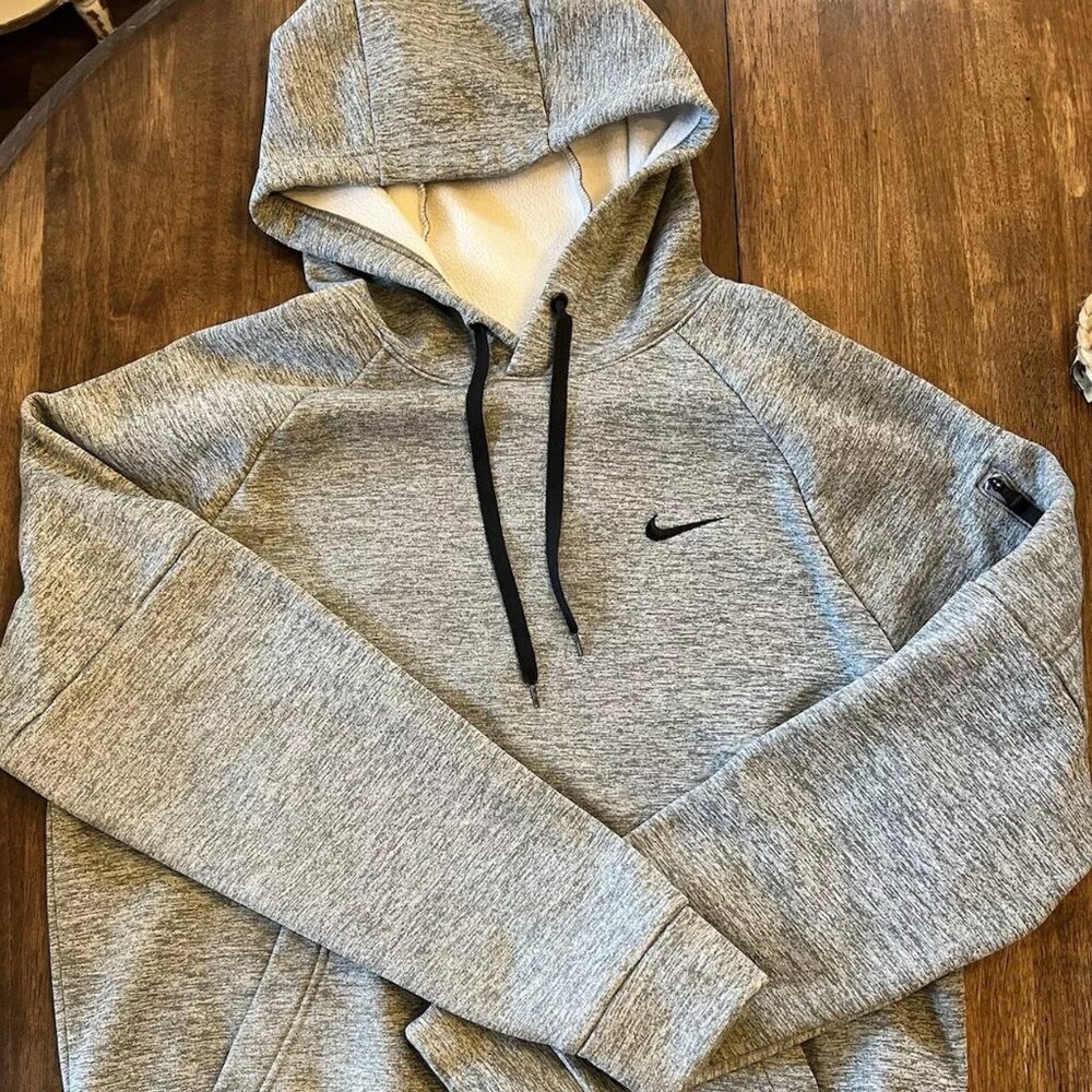 Men's Gray Nike Therma-Fit Hoodie Size Medium